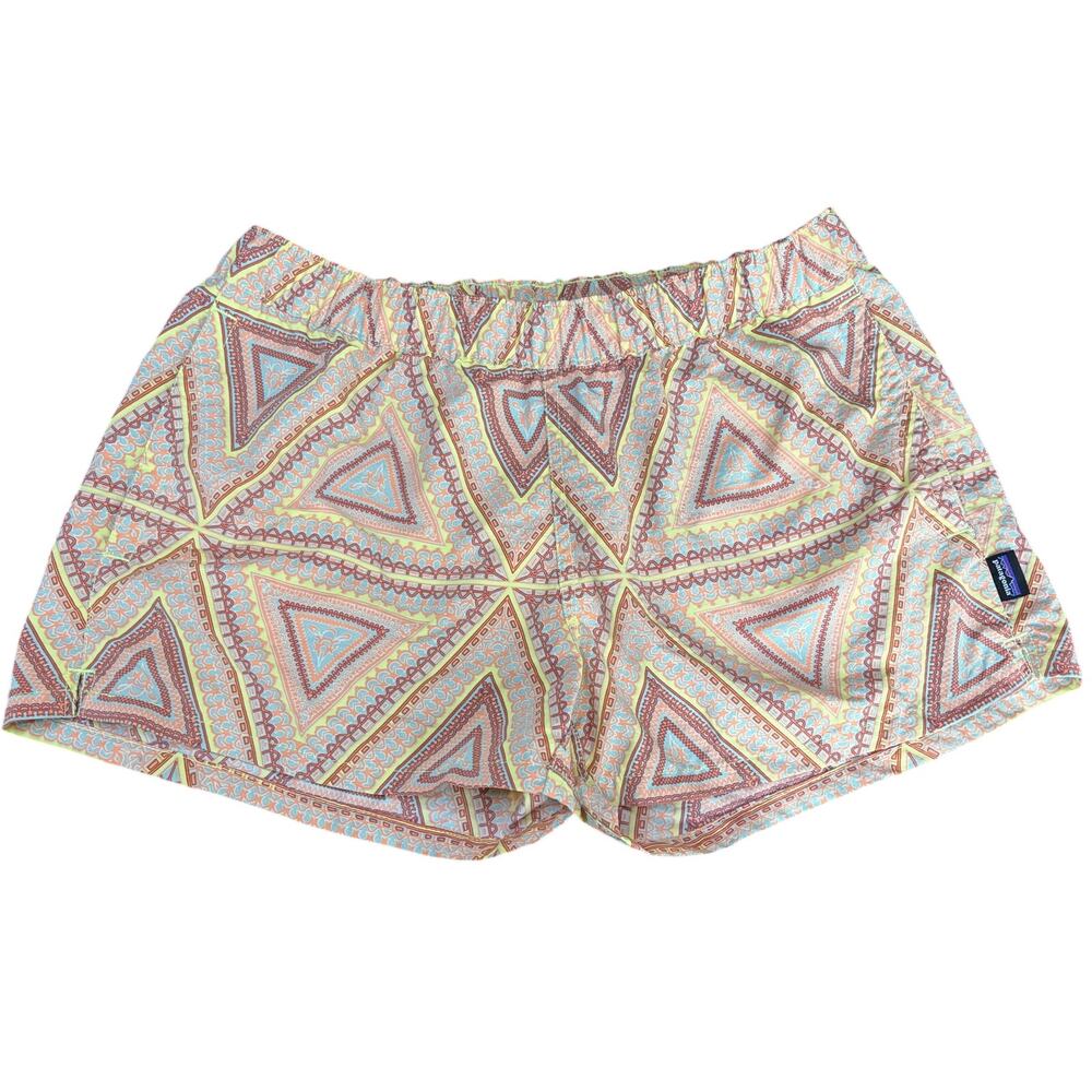 Patagonia Barely Baggies 2.5” Inseam Women’s Medium Bermuda Mayan Yellow Print